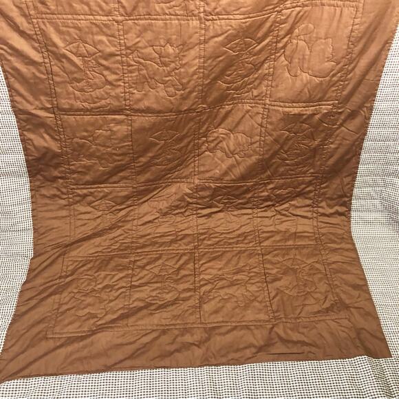 Vintage Embroidered Animal Quilt - Picture 10 of 12